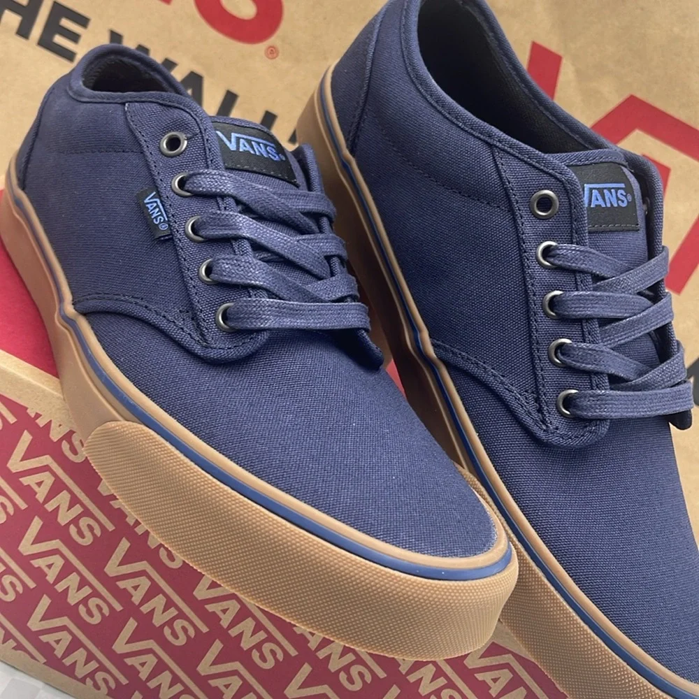 Vans WMNS Blue Brown Sneakers Classic Style Style Atwood (12 Oz Canvas)Navy/Gum